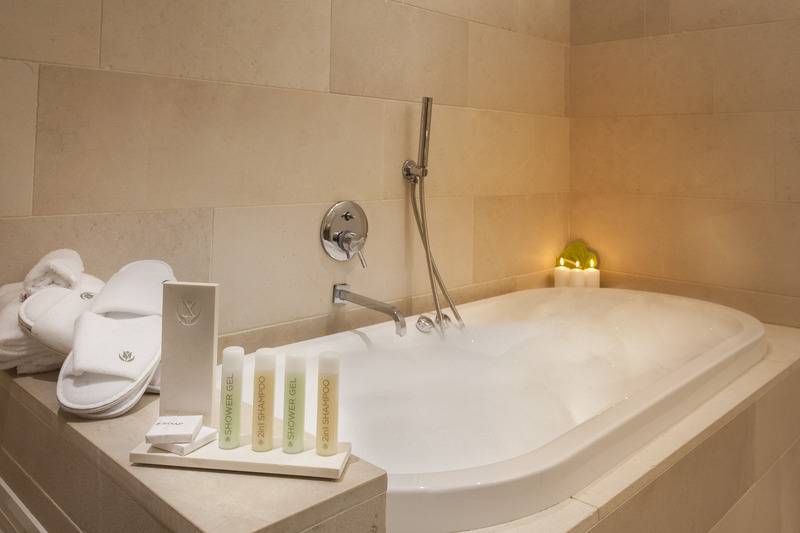 スイート, Isola Sacra