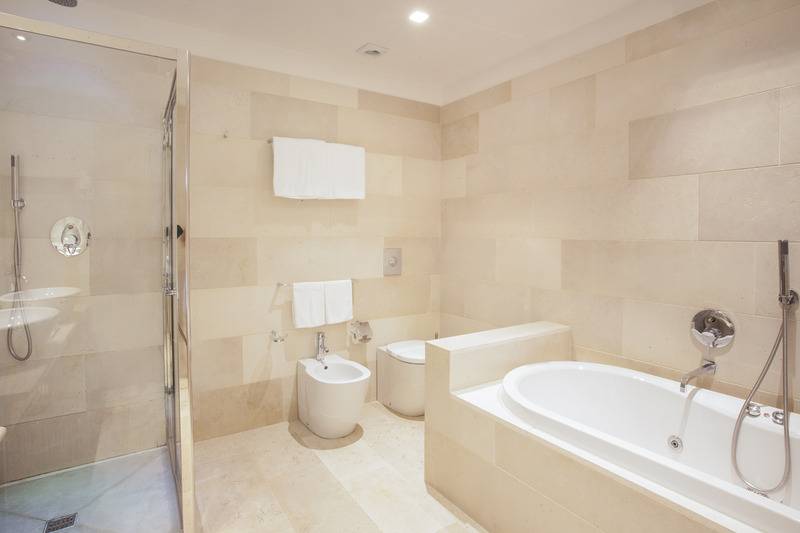 スイート, Isola Sacra