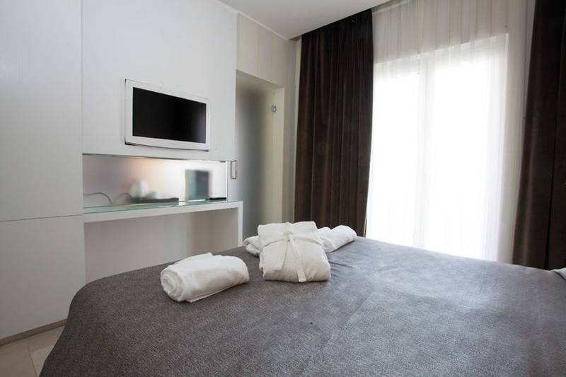 スイート, Isola Sacra