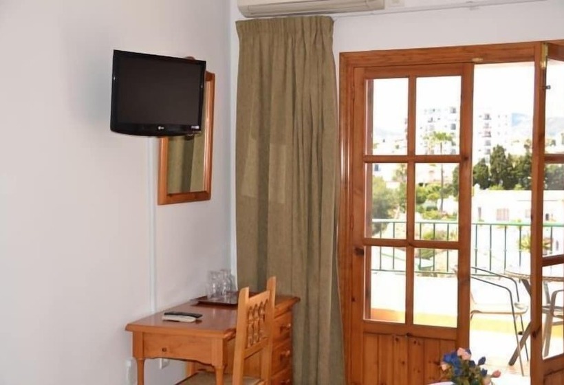 חדר סטנדרט, José Cruz