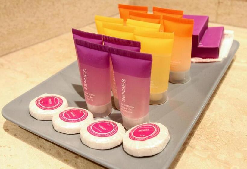 Семейный Номер, Montané