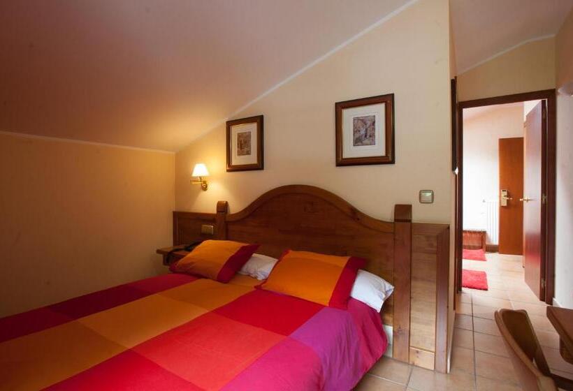 Семейный Номер, Montané