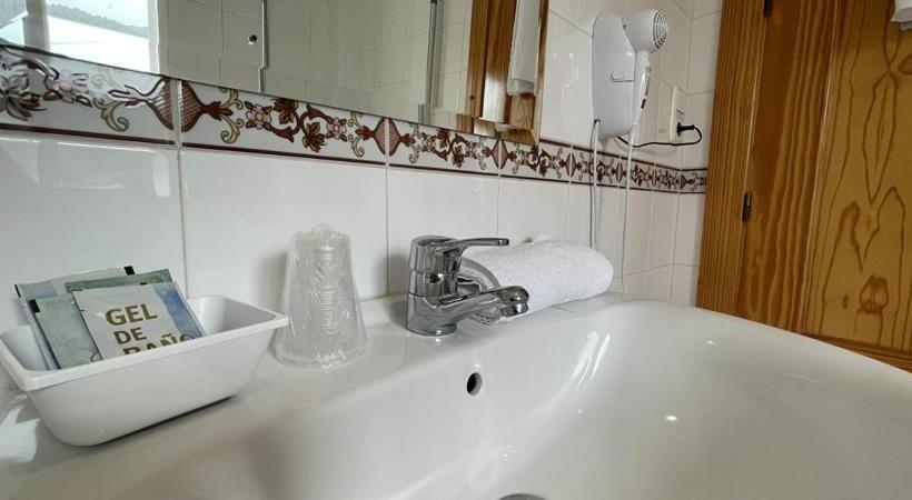 スタンダードシングルルーム, Quéntar Hotel Rural