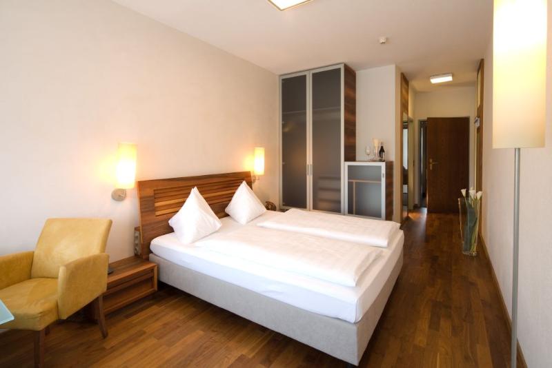 スタンダードトリプルルーム, Quéntar Hotel Rural