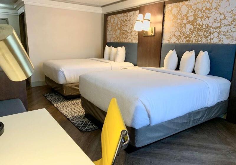 Standard Szoba, Real Castilha