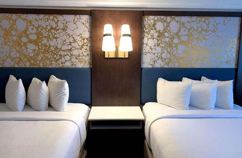 Quarto Estandar, Real Castilha