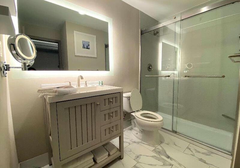 Standard Szoba, Real Castilha