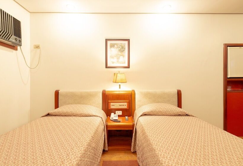 Standard Szoba, Real Castilha