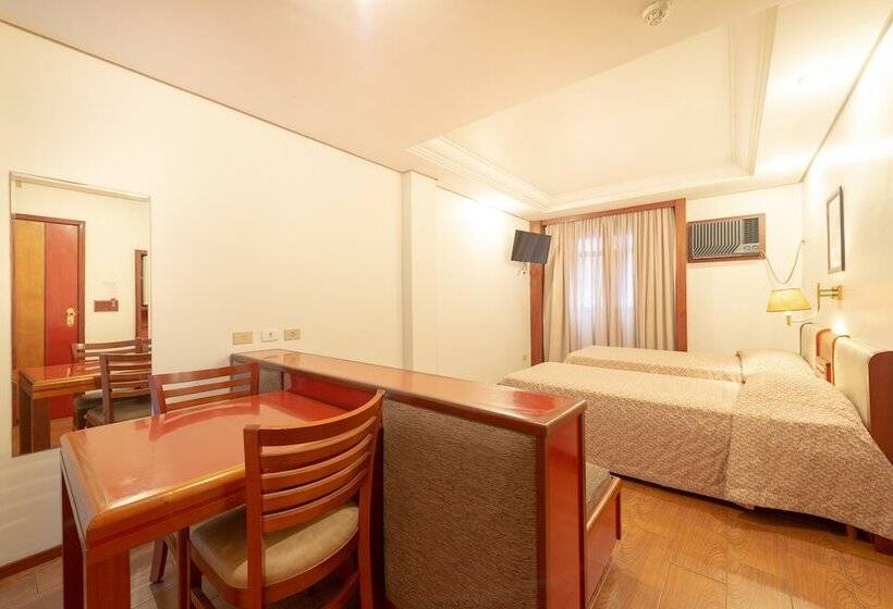 Quarto Estandar, Real Castilha