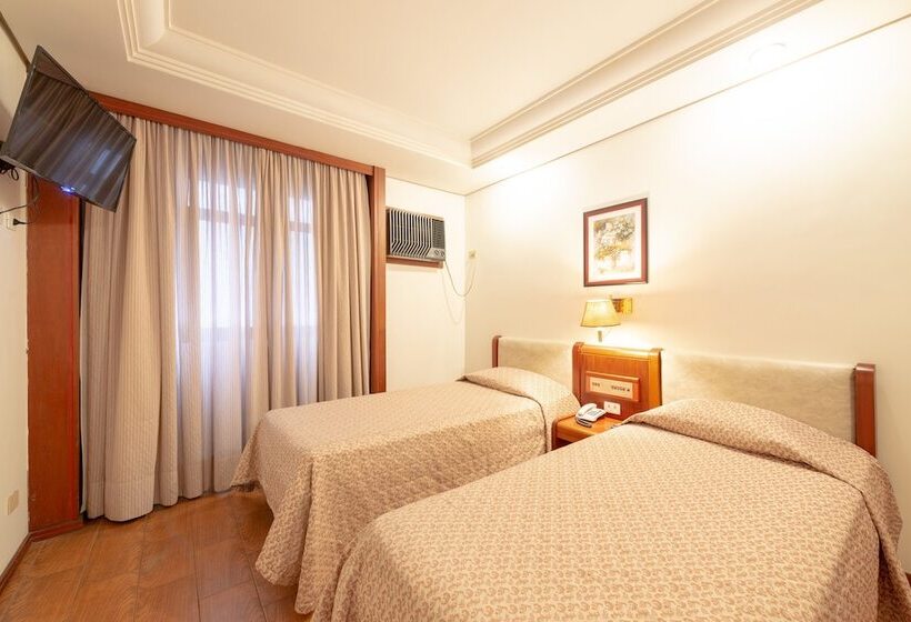 Standard Szoba, Real Castilha