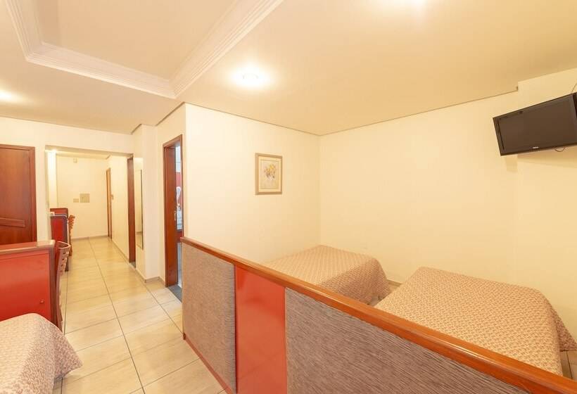 Négyágyas Standard Szoba, Real Castilha