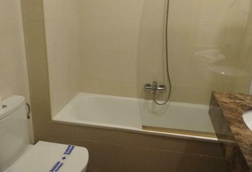 غرفة قياسية مطلّة علي البحر, Santa Rosa