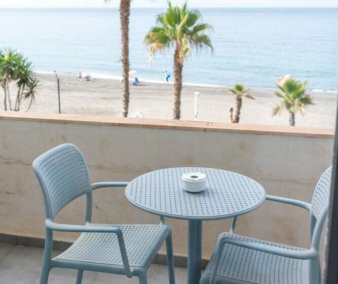 Triple Room Sea View, Santa Rosa