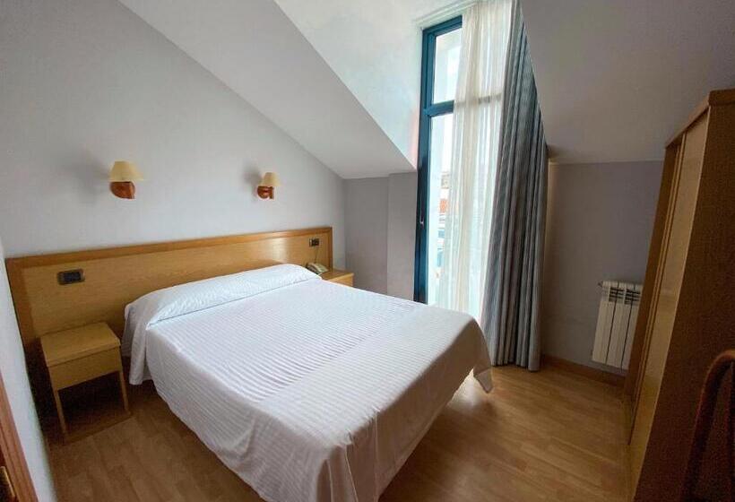 标准单人间, Soraya