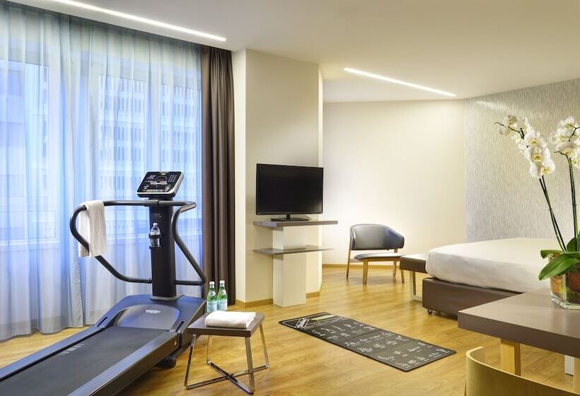 سوییت جونیور سوپریور, Unahotels Century Milano