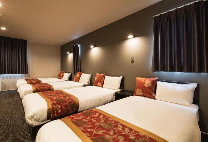 חדר משפחתי, Grand Base Nagasaki City