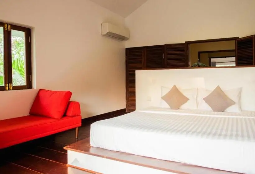 اتاق لوکس چهار تخته, Khla Lodge