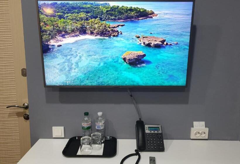 חדר דלוקס, Lex Trend