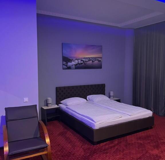 מיטת קינג בסוויטה, Lex Trend