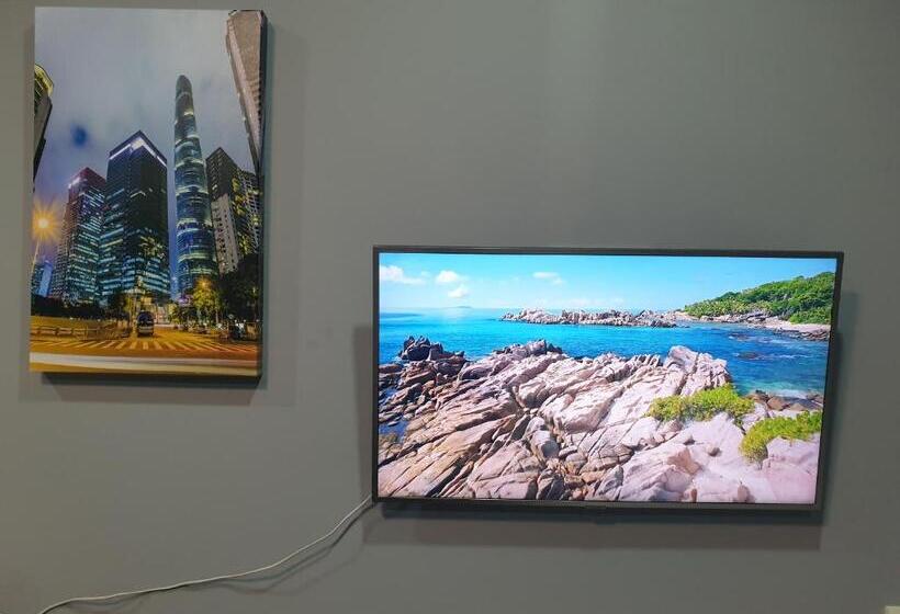 חדר פרמיום לארבעה, Lex Trend