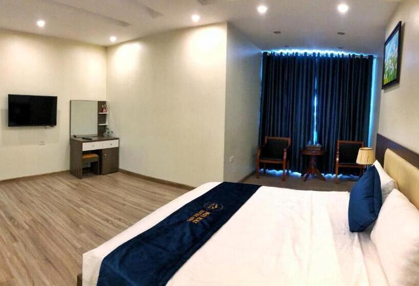 سوییت خانوادگی, Noibaiboutique