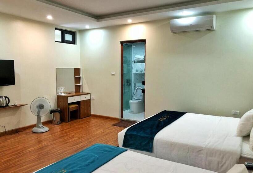 اتاق استاندارد چهار تخته, Noibaiboutique