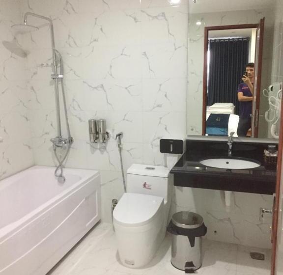 اتاق استاندارد چهار تخته, Noibaiboutique