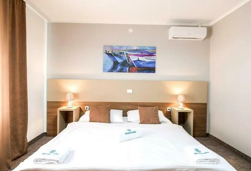 اتاق استاندارد, River Inn