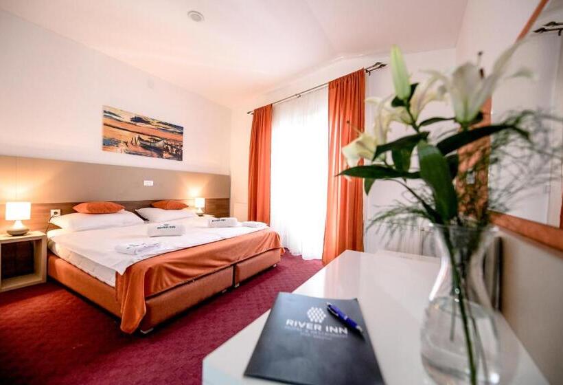 1 Bedroom Deluxe Apartment, River Inn