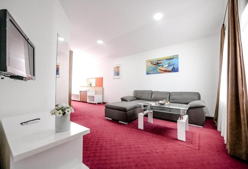 1 Bedroom Deluxe Apartment, River Inn