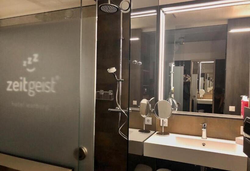 חדר סטנדרט עם מיטת קינג, Zeitgeist