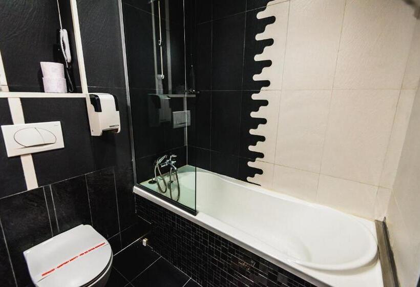 חדר דלוקס, Carpat Inn