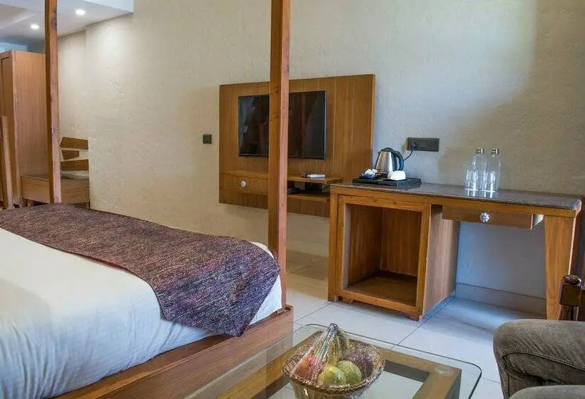 デラックスルーム, Arch The Baakhli Resort