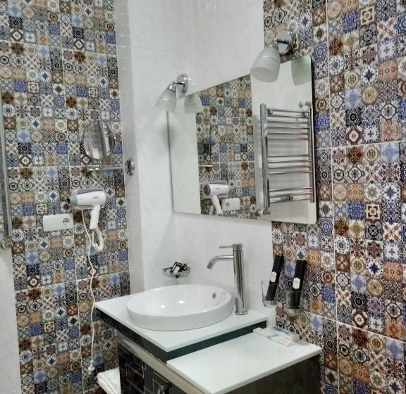 استودیوی لوکس, старый бастион