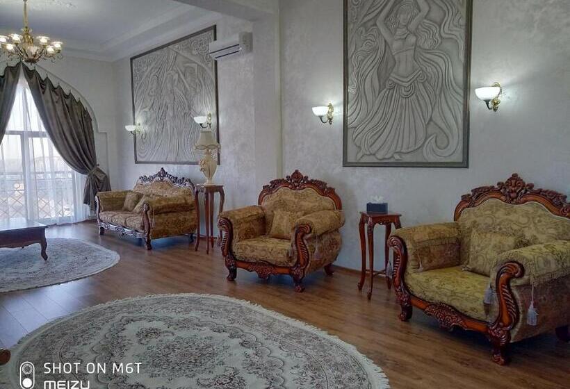 سوئیت با چشمانداز رودخانه, старый бастион