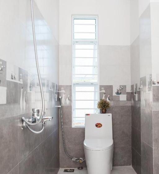 اتاق استاندارد چهارنفره با بالکن, Life