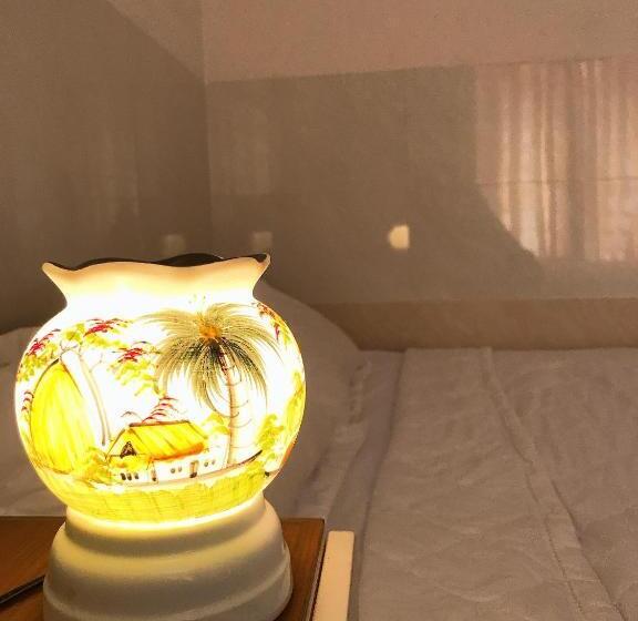 اتاق استاندارد چهارنفره با بالکن, Life