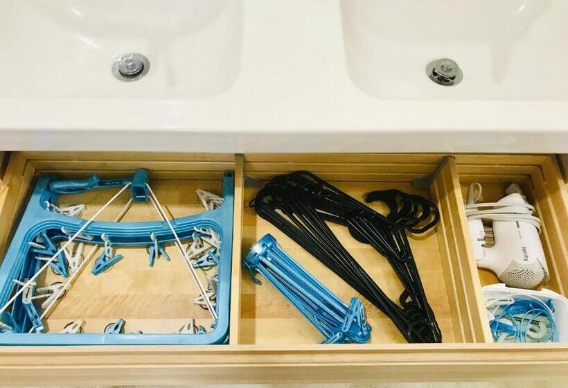 Кровать в Общей Комнате, Meedafu's Yui Hostel And Coffee