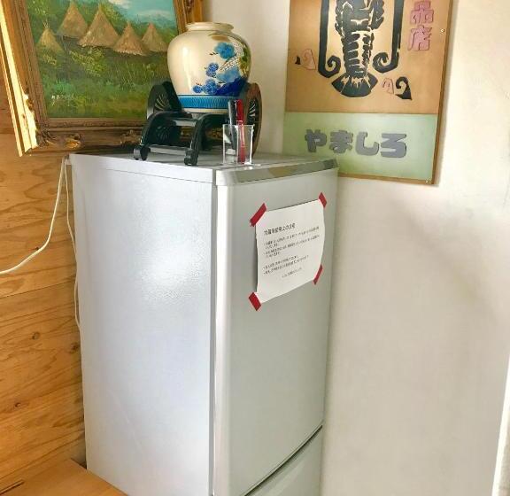 Кровать в Общей Комнате, Meedafu's Yui Hostel And Coffee