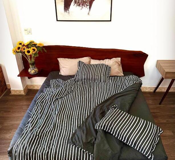 استودیو استاندارد با بالکن, Emerald Boutique Stay