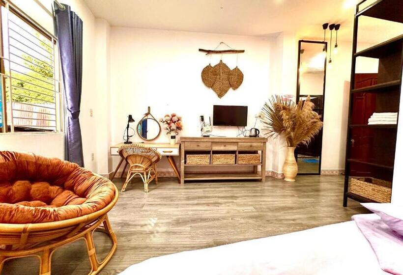 اتاق سوپریور با تخت بزرگ, Emerald Boutique Stay