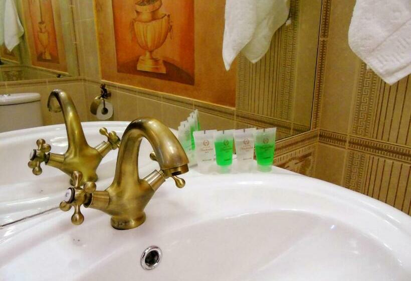 سوئیت پرزیدنت, Amsterdam Hotel Aktobe