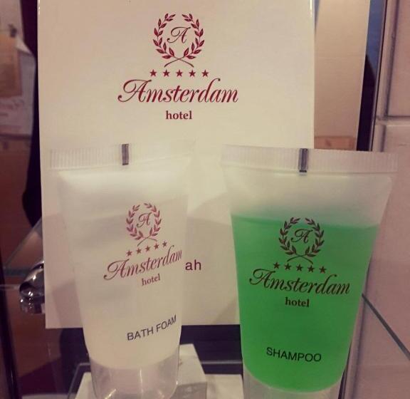 جناح جونيور, Amsterdam Hotel Aktobe