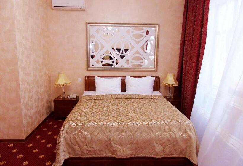 جناح, Amsterdam Hotel Aktobe