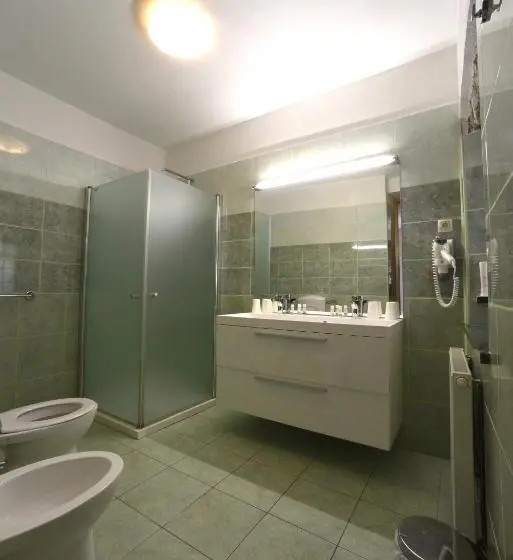 اتاق استاندارد چهار تخته, Fedrig Rooms With Bathroom & Hostel Rooms