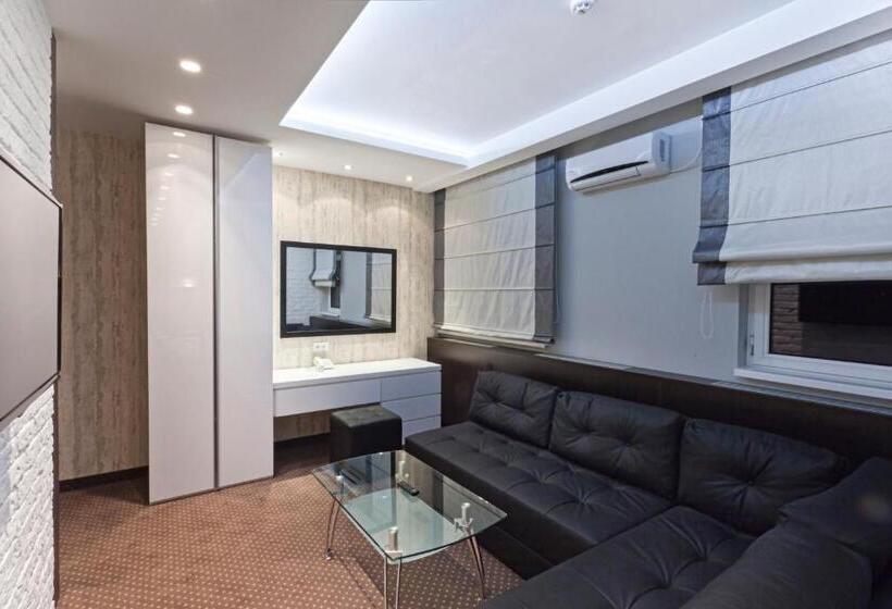 سوییت, Centrum Sobe Rooms čačak