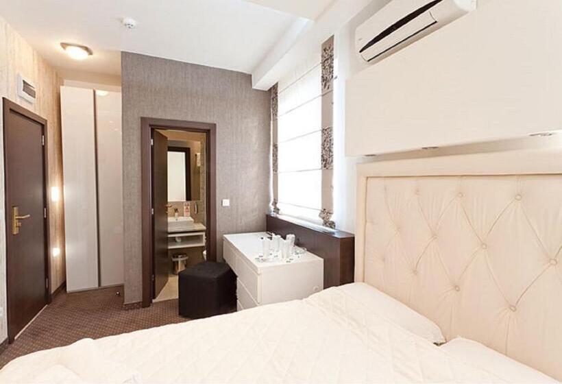 اتاق استاندارد سه نفره, Centrum Sobe Rooms čačak