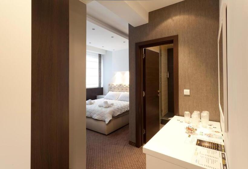 اتاق استاندارد چهار تخته, Centrum Sobe Rooms čačak