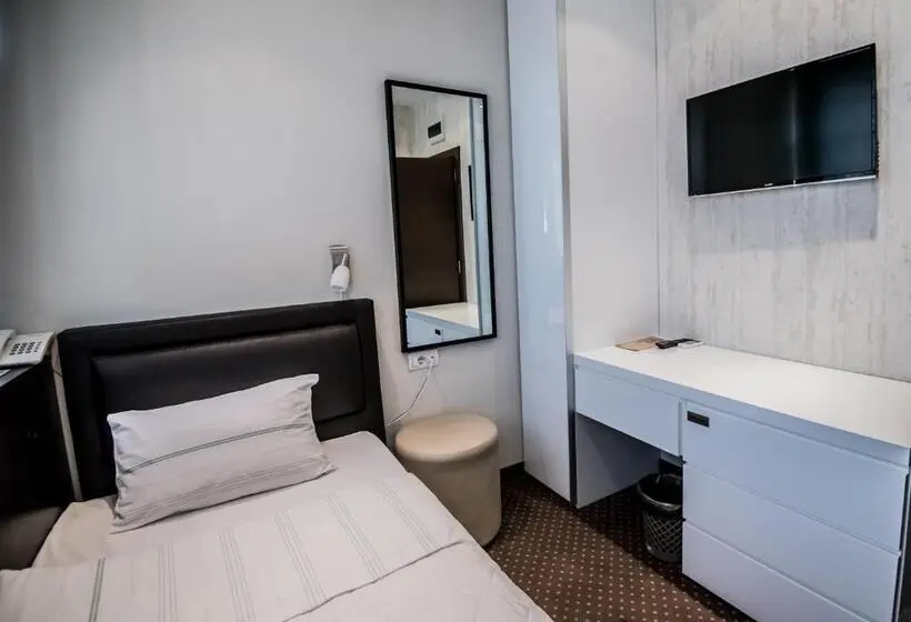 اتاق استاندارد یک نفره, Centrum Sobe Rooms čačak