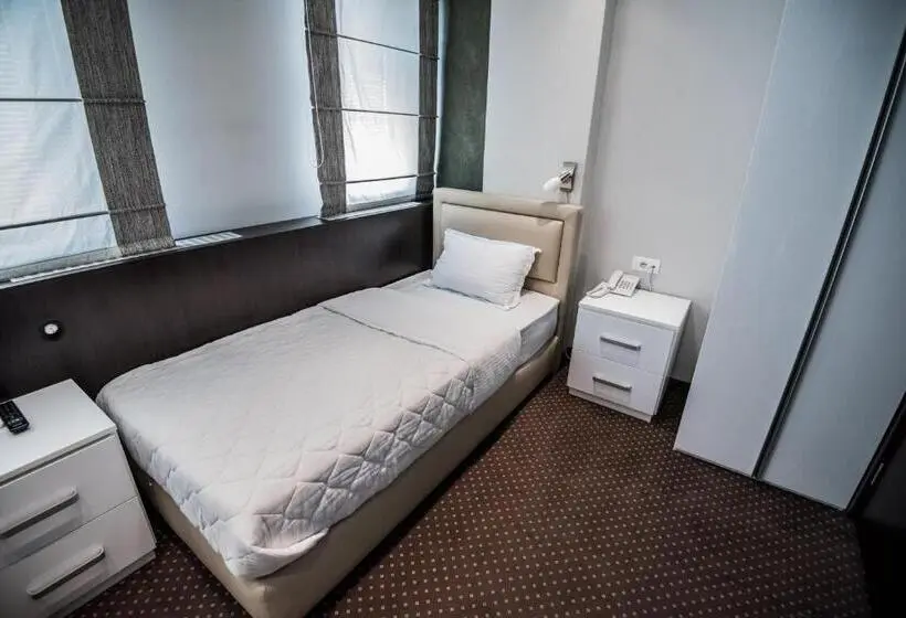 اتاق استاندارد یک نفره, Centrum Sobe Rooms čačak